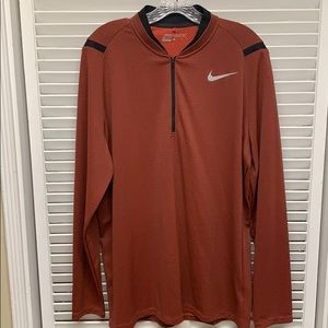 MENS NIKE Dri-FIT Victory 1/2 zip golf pullover